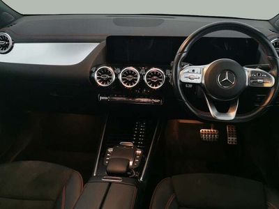 Mercedes EQA250