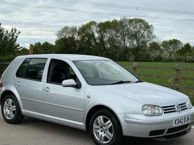 Używany VW Golf IV GTI 2001 Srebrny Hatchback