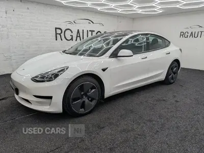 Used Tesla Model 3 RWD 208 kW (283 HP) 2022 White Sedan