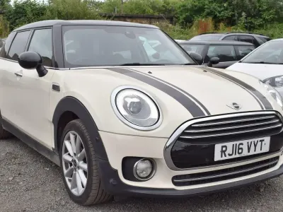 Used Mini Cooper Clubman 150 HP (110 kW) 2016 White Estate