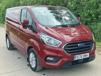 Używany Ford Transit Custom 128 KM (94 kW) 2020 Czerwony
