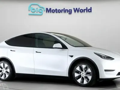 Used Tesla Model Y Standard Range 219 kW (299 HP) 2023 White SUV