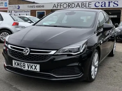 Used Vauxhall Astra SRi 136 HP (100 kW) 2018 Black Hatchback