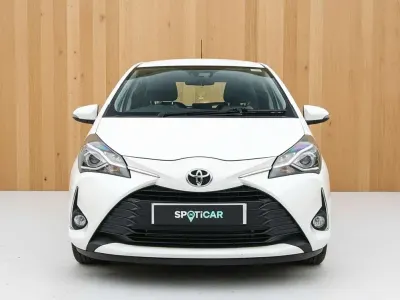 Begagnad Toyota Yaris 109 HK (80 kW) 2019 Vit Halvkombi