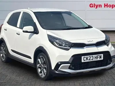 Used Kia Picanto X-Line 67 HP (49 kW) 2023 White Hatchback