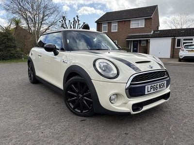 Used Mini Cooper S Hatch 192 HP (141 kW) 2016 White Hatchback