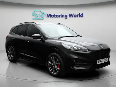 Begagnad Ford Kuga ST-Line 225 HK (165 kW) 2023 Svart SUV