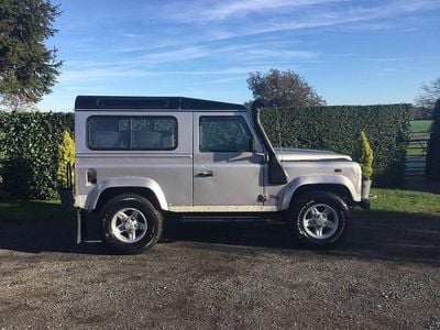 Silver Used 2001 Land Rover Defender | £14,995 (Fair price)