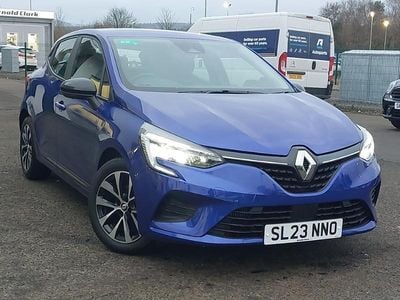 Used Renault Clio V Evolution 90 HP (66 kW) 2023 Blue Hatchback
