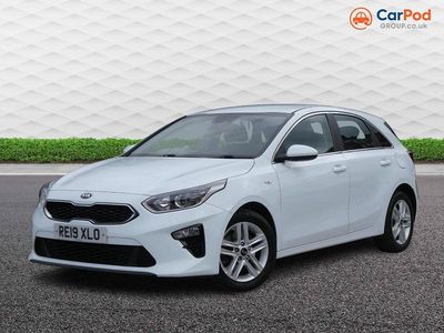 Used Kia Ceed Play 114 HP (83 kW) 2019 White Hatchback