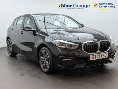 Used BMW 118 Sport Line 2022 Black Hatchback