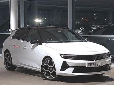 Used Vauxhall Astra Ultimate 130 HP (95 kW) 2024 White Hatchback