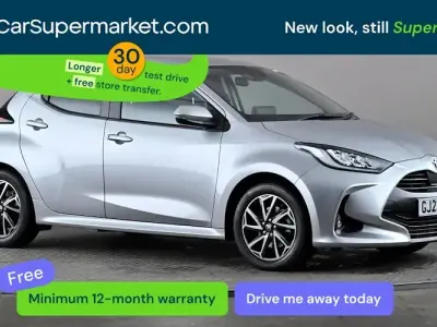 Begagnad Toyota Yaris Hybrid Design 116 HK (85 kW) 2026 Halvkombi