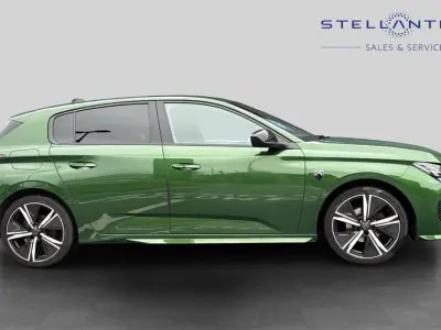 Used Peugeot 308 GT 129 HP (94 kW) 2023 Green Hatchback