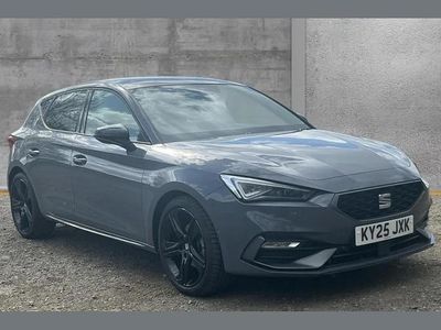 Begagnad Seat Leon Black Edition 147 HK (108 kW) 2025 Grå Halvkombi