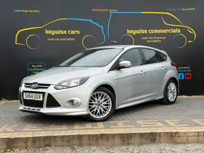 Used Ford Focus Zetec 115 HP (84 kW) 2014 Silver Hatchback