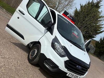 Used Ford Transit Custom 130 HP (95 kW) 2019 White Van