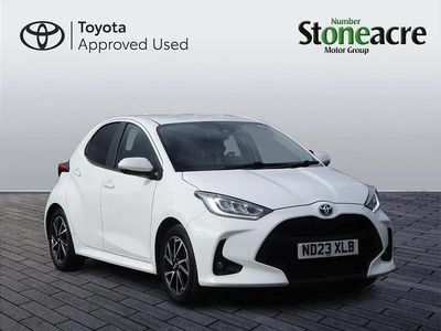 Used Toyota Yaris Hybrid Design 116 HP (85 kW) 2023 White Hatchback