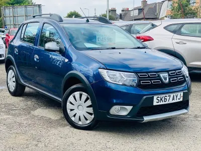 Used Dacia Sandero Lauréate 90 HP (66 kW) 2017 Blue Hatchback