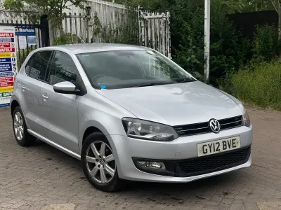 Usado VW Polo Match 60 HP (44 kW) 2012 Prateado Citadino