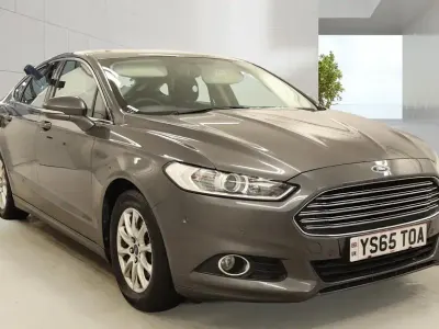 Used Ford Mondeo Zetec 180 HP (132 kW) 2015 Magnetic grey Hatchback