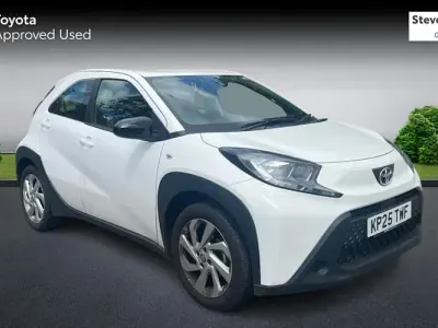 Used Toyota Aygo X PURE 72 HP (52 kW) 2025 White SUV