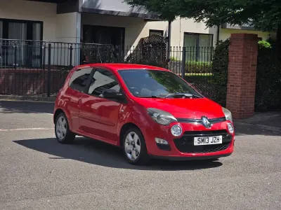 Used Renault Twingo Dynamique 75 HP (55 kW) 2013 Red Hatchback