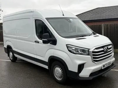 Usado Maxus V90 163 HP (119 kW) 2023 Branco Van