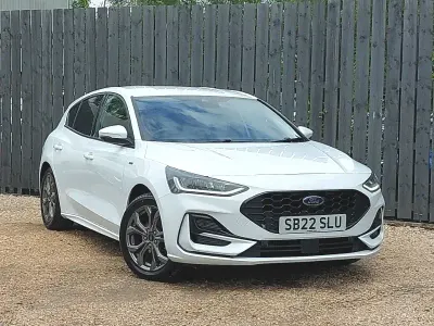 Used Ford Focus ST-Line 155 HP (114 kW) 2022 White Hatchback