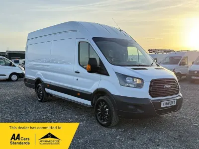Usado Ford Transit 130 HP (95 kW) 2018 Branco Van