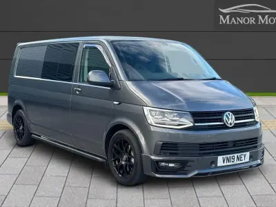 Usado VW Transporter Highline 201 HP (147 kW) 2019 Cinzento Van