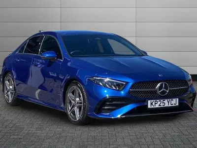 Used Mercedes A180 AMG Line Premium 148 HP (108 kW) 2025 Blue Sedan
