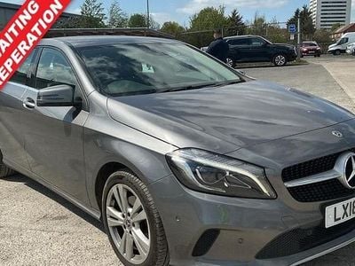 Begagnad Mercedes A200 Premium 136 HK (100 kW) 2017 Grå Halvkombi