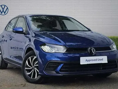 Used VW Polo Life 95 HP (69 kW) 2023 Blue Hatchback