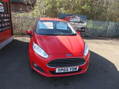 Used Ford Fiesta Zetec 2015 Red Hatchback
