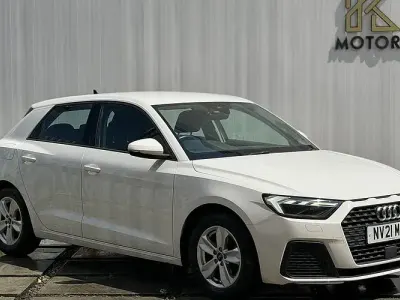 Used Audi A1 Sportback 95 HP (69 kW) 2021 White Hatchback