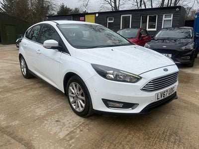 Used Ford Focus Titanium 125 HP (91 kW) 2017 White Hatchback