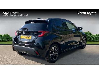 Used Toyota Yaris Hybrid Design 116 HP (85 kW) 2022 Black Hatchback