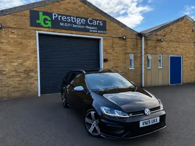 Used VW Golf VII R 300 HP (220 kW) 2019 Black Estate