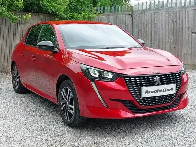 Used Peugeot 208 Allure Premium 100 HP (73 kW) 2022 Red Hatchback