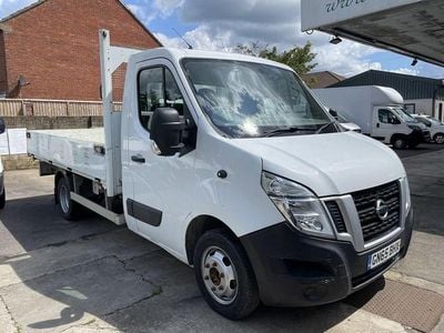 White Used 2016 Nissan NV400 SE Van | £6,995 (Good price)