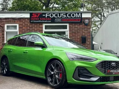 Used Ford Focus ST 280 HP (205 kW) 2022 Green Estate