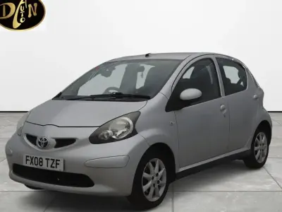Gebraucht Toyota Aygo Platinum 67 PS (49 kW) 2008 Silber Kleinwagen