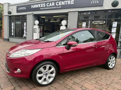 Used Ford Fiesta Individual 96 HP (70 kW) 2010 Red Hatchback