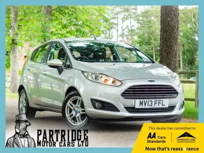 Used Ford Fiesta Zetec 82 HP (60 kW) 2013 Silver Hatchback