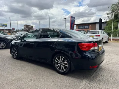 Used Toyota Avensis