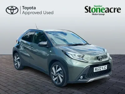 Used Toyota Aygo X 72 HP (52 kW) 2022 Green SUV