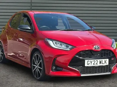 Used Toyota Yaris Sport 116 HP (85 kW) 2022 Red Hatchback