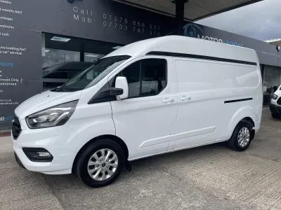 Used Ford Transit Custom Limited 130 HP (95 kW) 2021 White Van