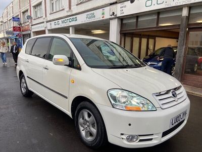 used Toyota Avensis Verso IPSUMPeople Carrier